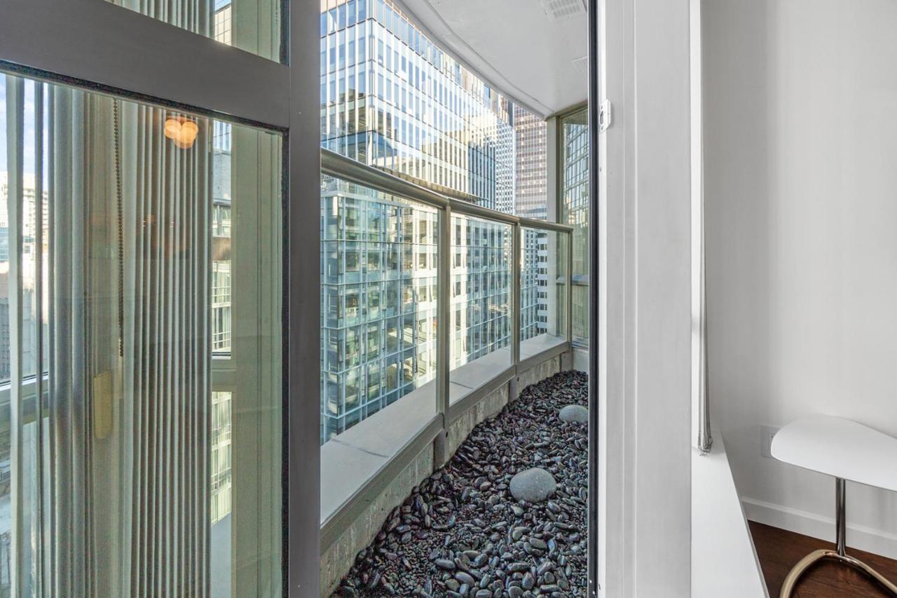 شقة Downtown Luxury 1Br Coal Harbour فانكوفر المظهر الخارجي الصورة